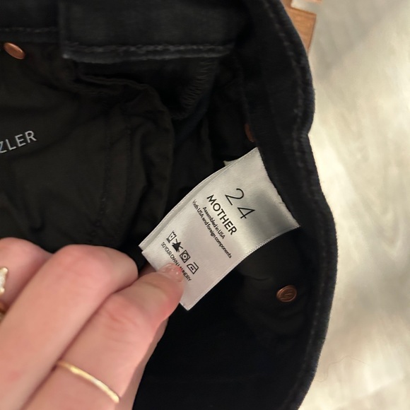 MOTHER - The Mid Rise Dazzler Ankle Size 24 in Not Guilty (black) - Picture 12 of 12